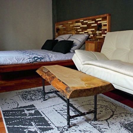 Charmant Studio A Strasbourg Apartment Bagian luar foto